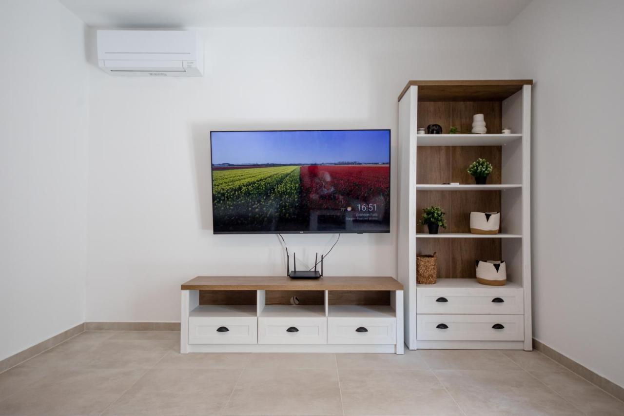 Peaceful Haven Near The Sea-Apartments Torlak Rab Banjol Екстер'єр фото