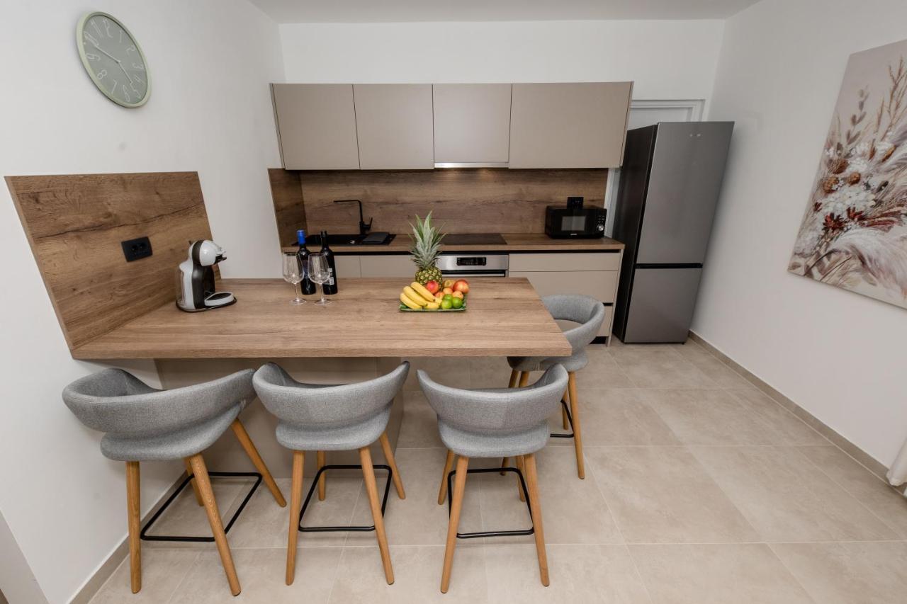 Peaceful Haven Near The Sea-Apartments Torlak Rab Banjol Екстер'єр фото