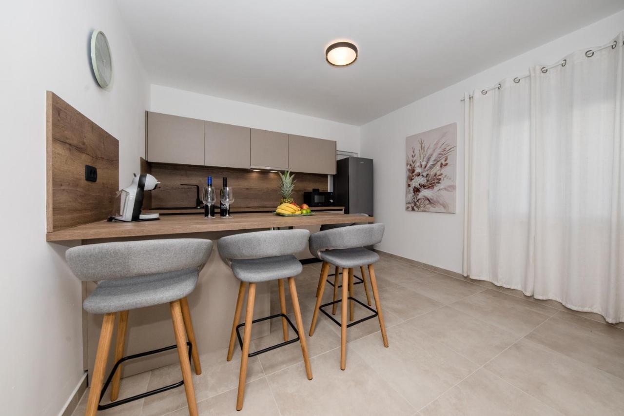 Peaceful Haven Near The Sea-Apartments Torlak Rab Banjol Екстер'єр фото